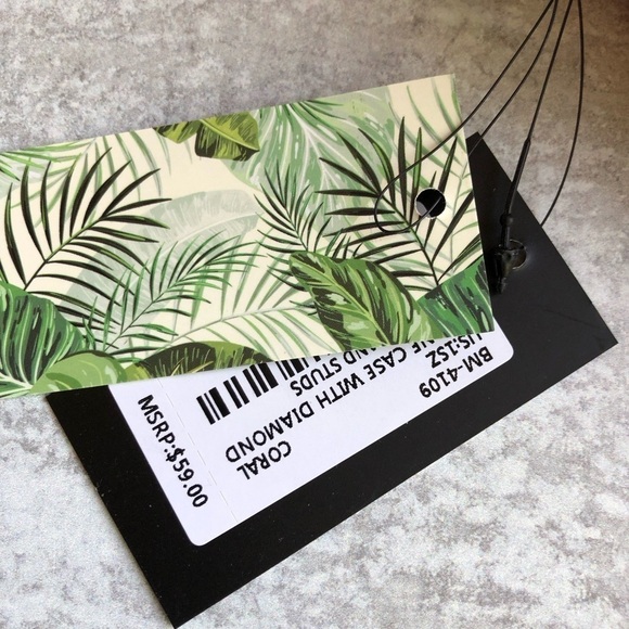 Badgley Mischka Phone Case Crossbody Diamond Pattern Quilting And Studs - Picture 11 of 12